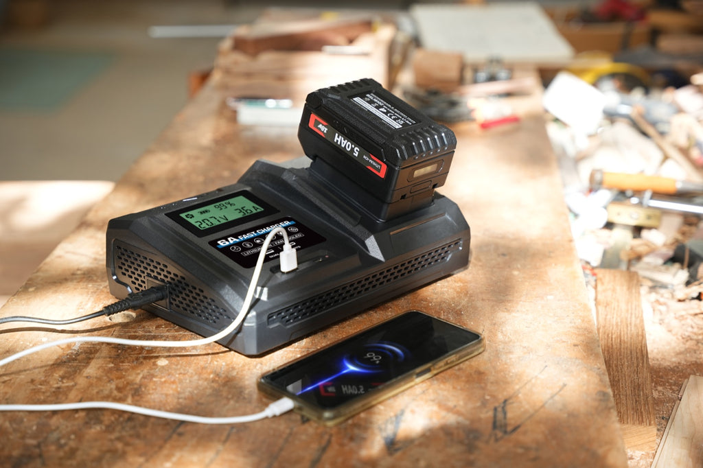 6 Amp Fast Charger for Bosch 18V Lithium-Ion Battery Pack